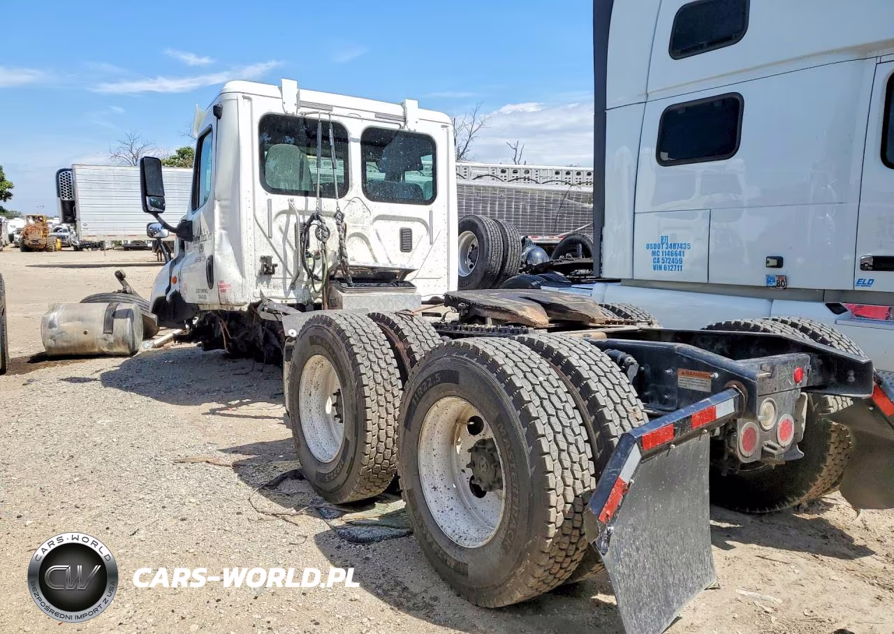 2017 Freightliner Cascadia 125 Semi Truck VIN:3AKJGEDV0HDHS9293 - 2