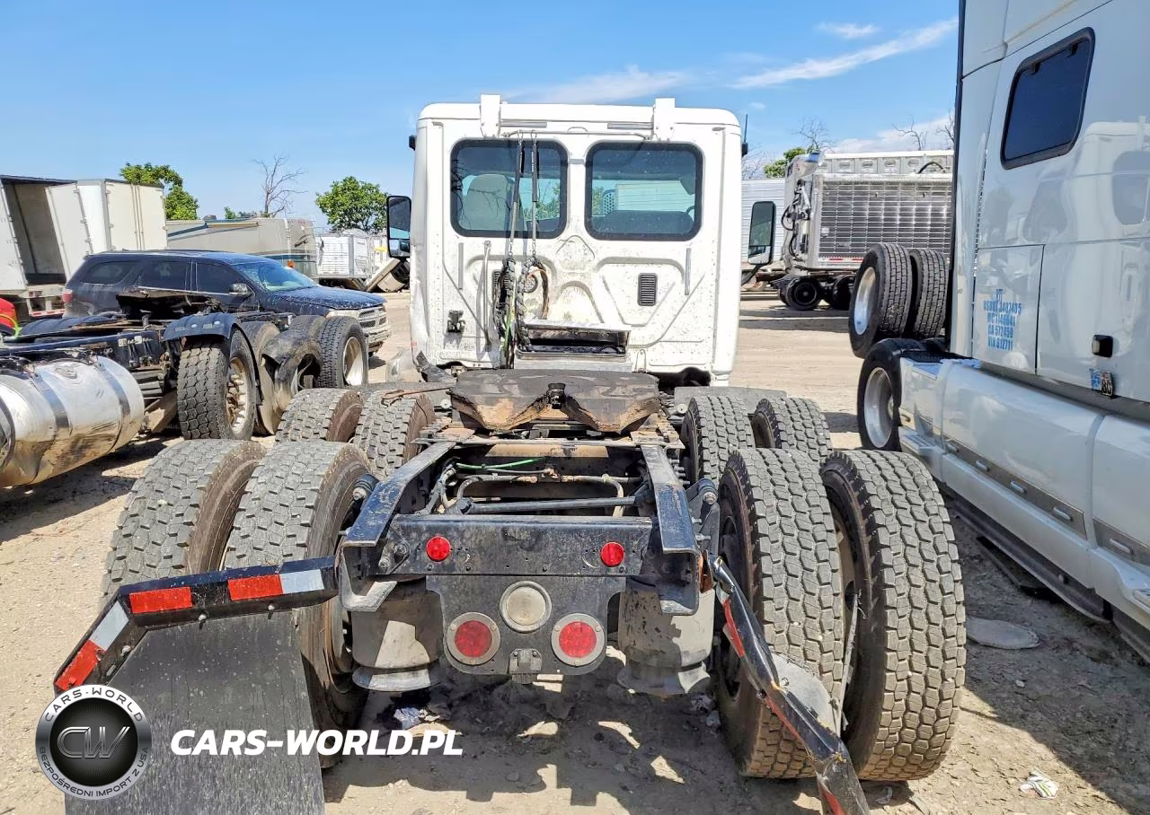 2017 Freightliner Cascadia 125 Semi Truck VIN:3AKJGEDV0HDHS9293 - 6