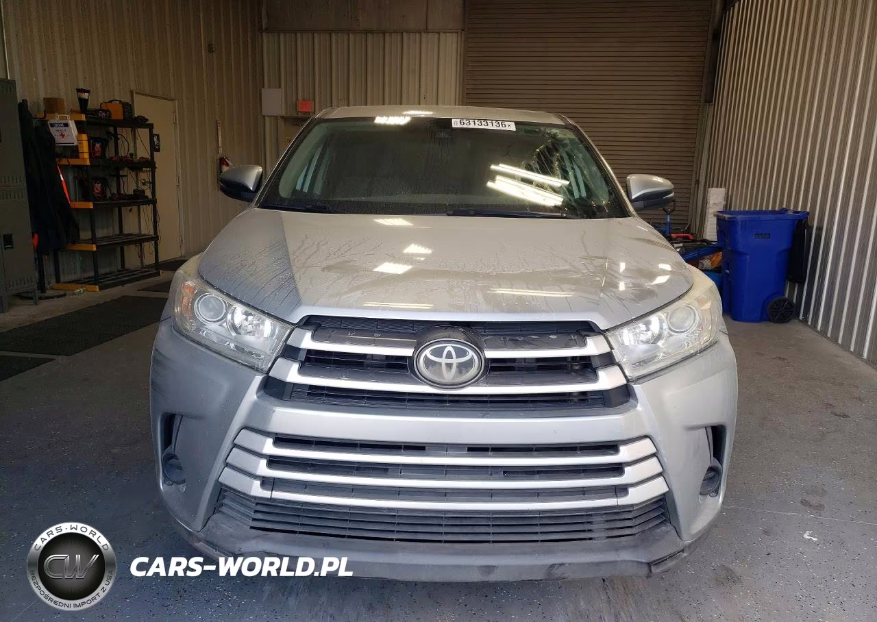 2018 Toyota Highlander Le VIN:5TDZZRFH3JS257702 - 5