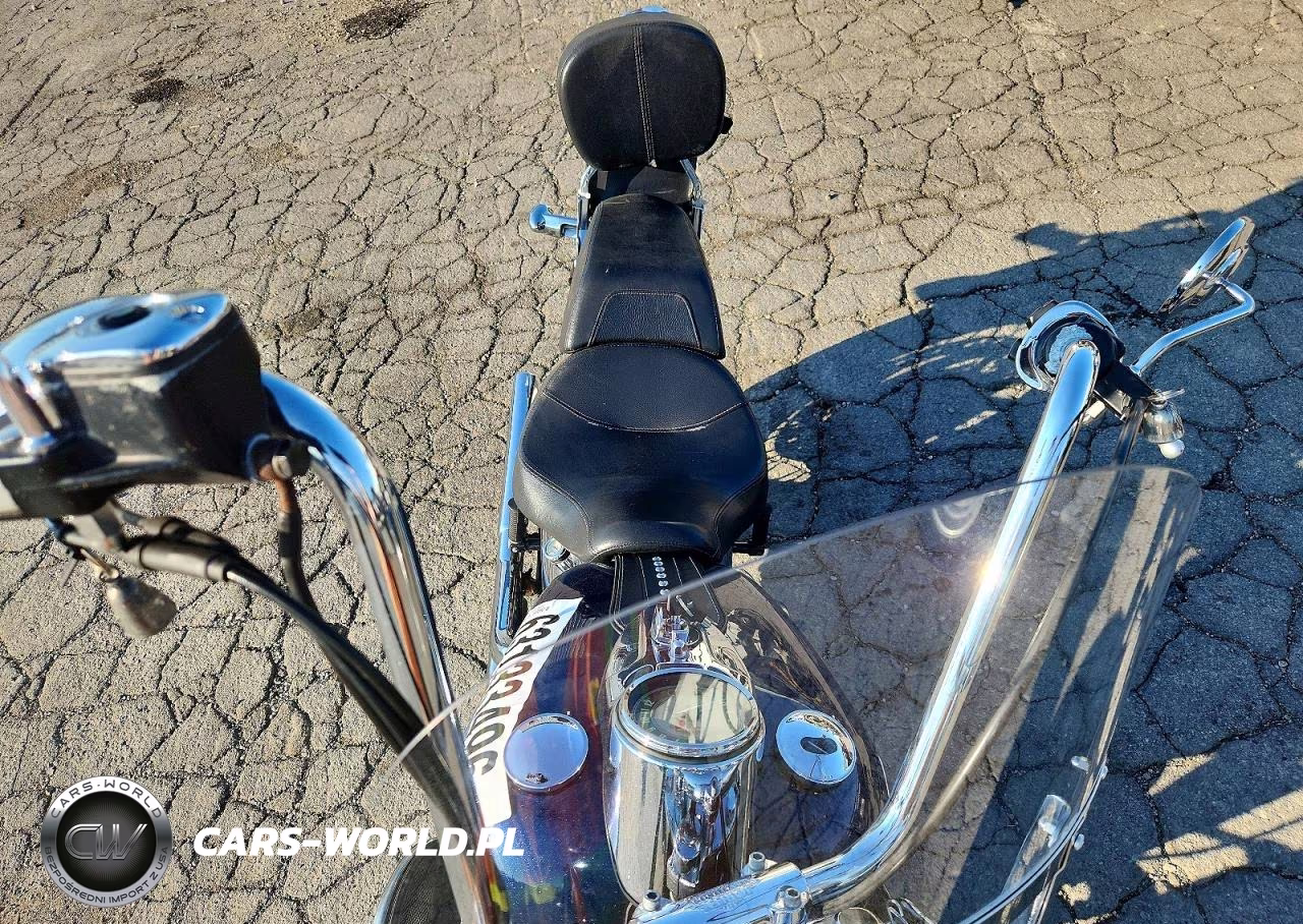2014 Harley-Davidson Flstc Heritage Softail Classic VIN:1HD1BWV1XEB045895 - 5