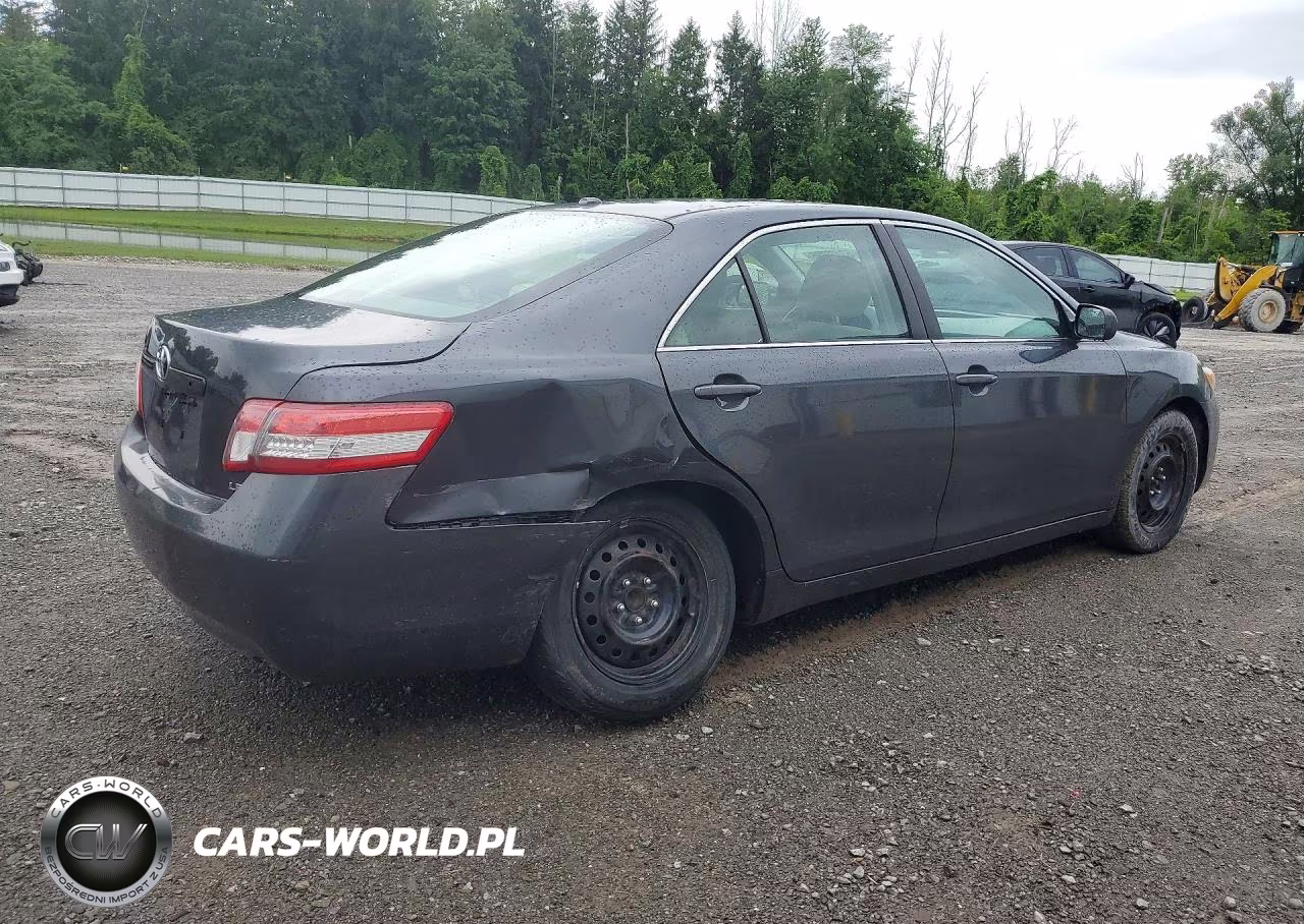 2010 Toyota Camry Le VIN:4T1BF3EKXAU008762 - 3