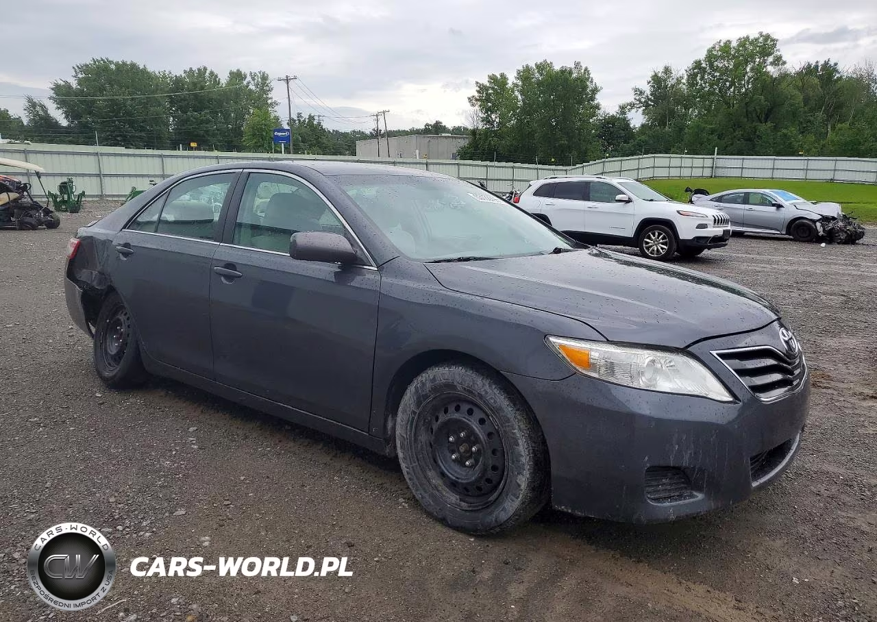 2010 Toyota Camry Le VIN:4T1BF3EKXAU008762 - 4