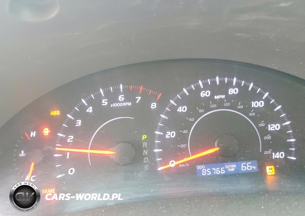 2010 Toyota Camry Le VIN:4T1BF3EKXAU008762 - 9