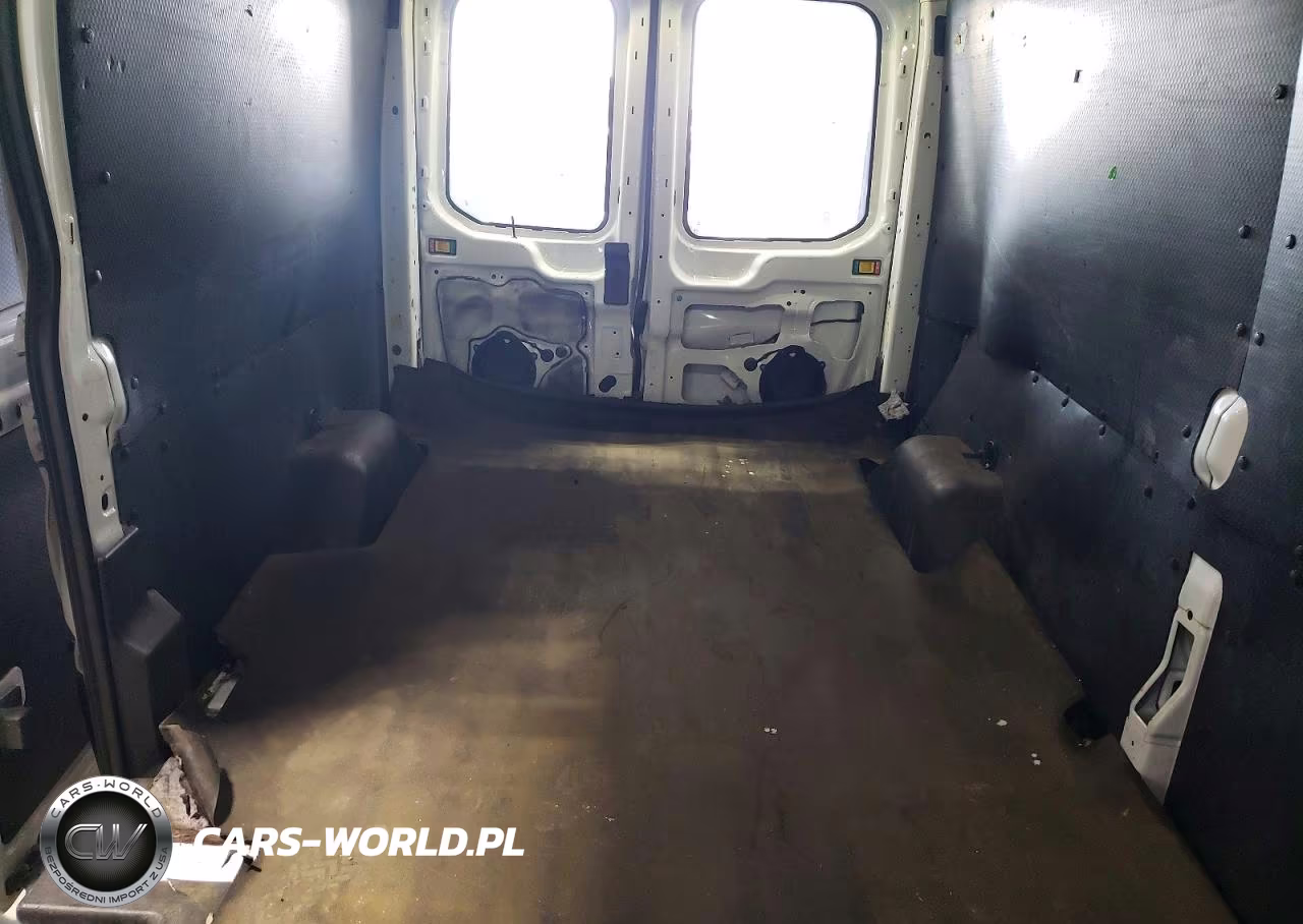 2018 Ford Transit 250 Delivery Van VIN:1FTYR2CM4JKA19689 - 10