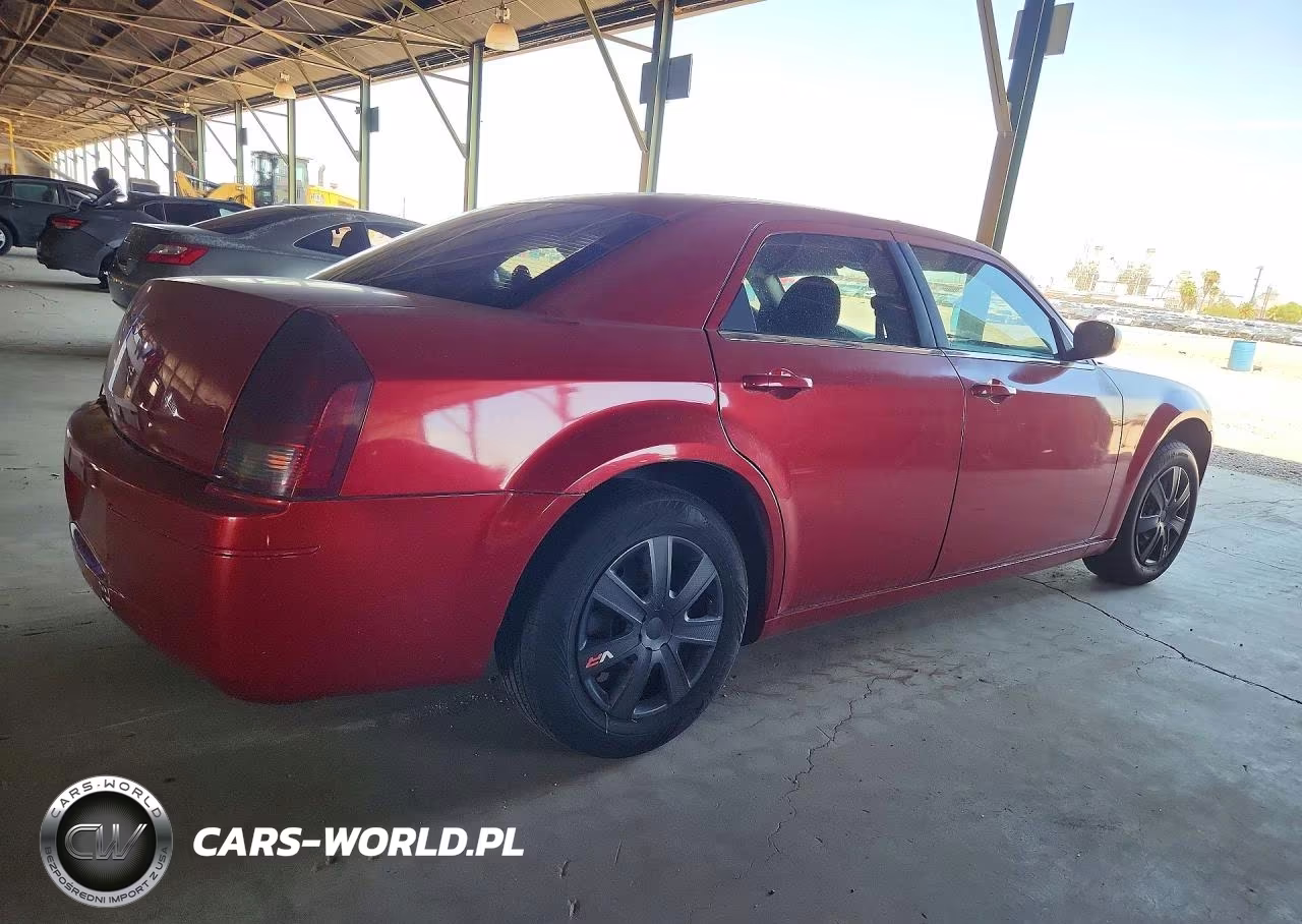 2007 Chrysler 300 VIN:2C3KA43R17H702555 - 3