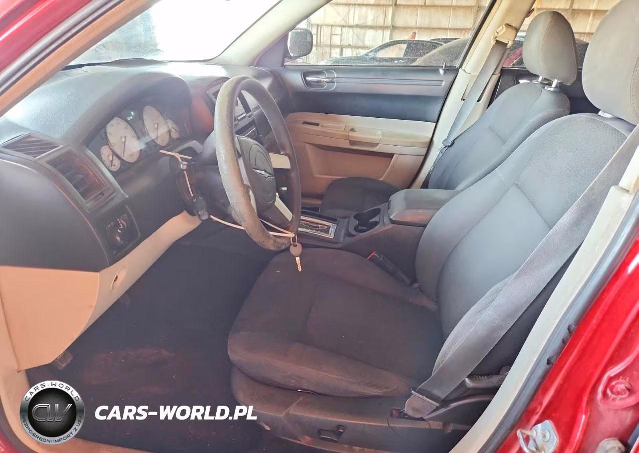 2007 Chrysler 300 VIN:2C3KA43R17H702555 - 7