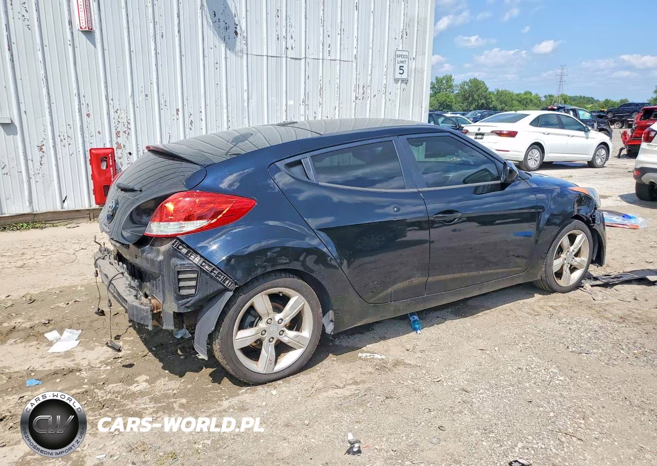 2012 Hyundai Veloster Base VIN:KMHTC6AD4CU038302 - 3