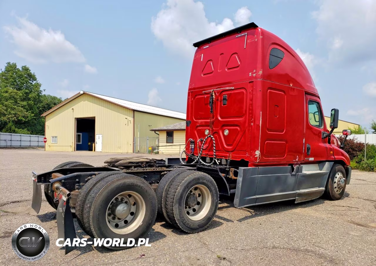 2015 Freightliner Cascadia 125 VIN:3AKJGLD59FSGB3759 - 3