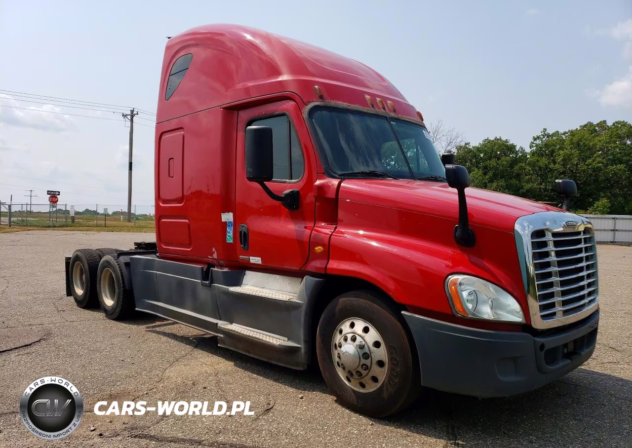 2015 Freightliner Cascadia 125 VIN:3AKJGLD59FSGB3759 - 4