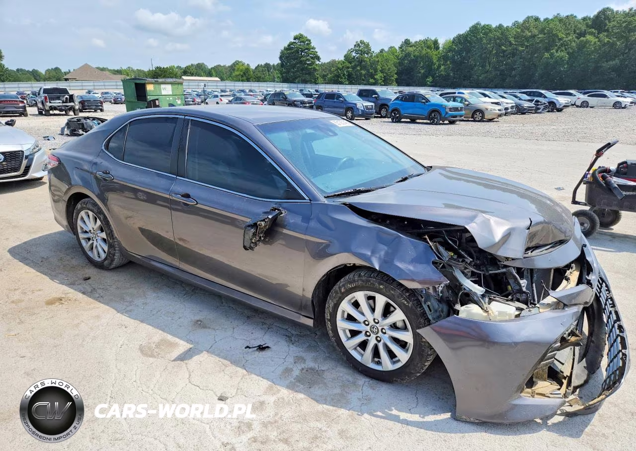 2019 Toyota Camry VIN:4T1B11HK2KU809363 - 4