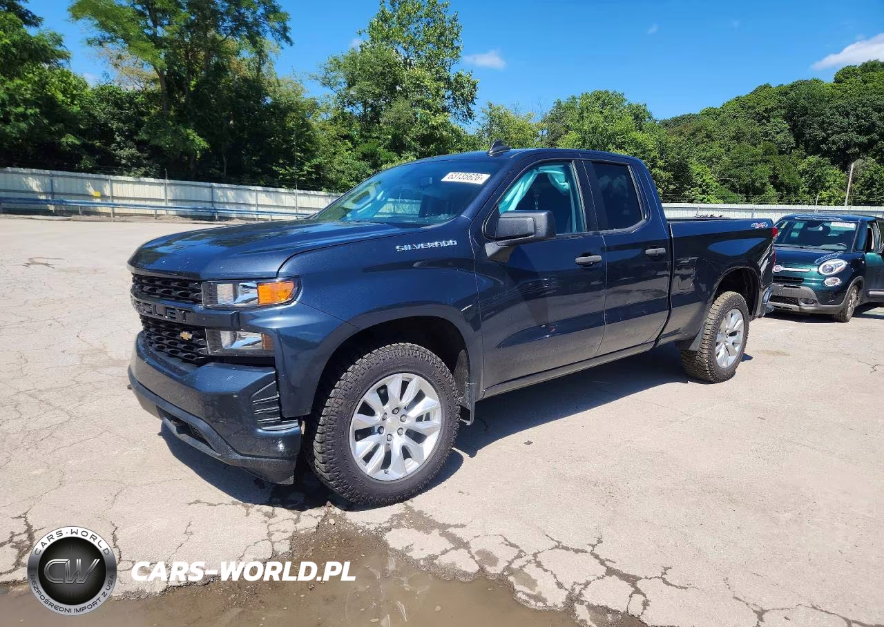 2020 Chevrolet Silverado K1500 Custom – zdjęcie 1 z 13