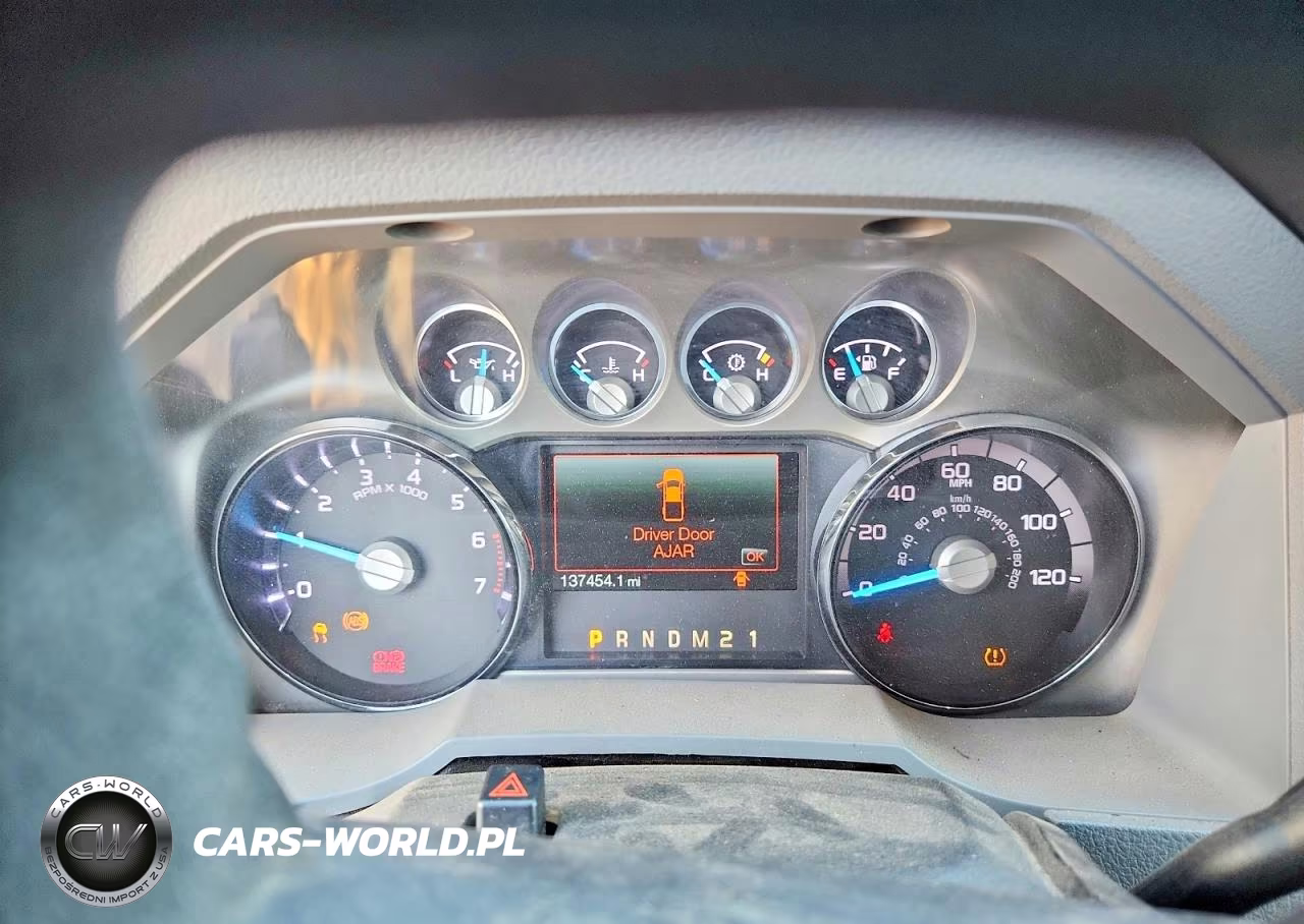 2014 Ford F250 Super Duty VIN:1FT7W2B69EEA28562 - 9