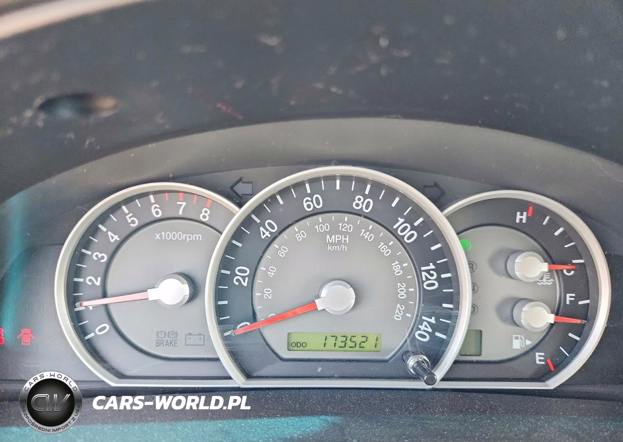 2008 Kia Sorento Base VIN:KNDJD735285846797 - 9