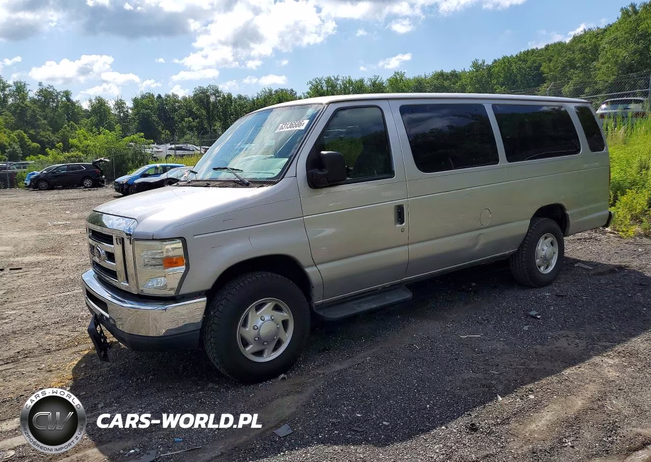 2009 Ford Econoline E350 Super Duty Wagon
