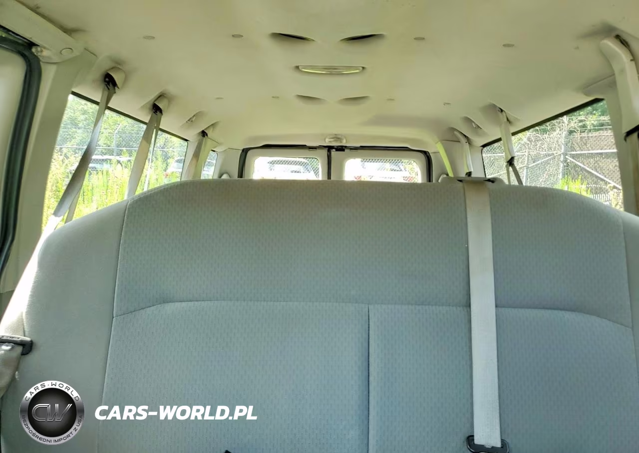 2009 Ford Econoline E350 Super Duty Wagon VIN:1FBSS31LX9DA80494 - 10