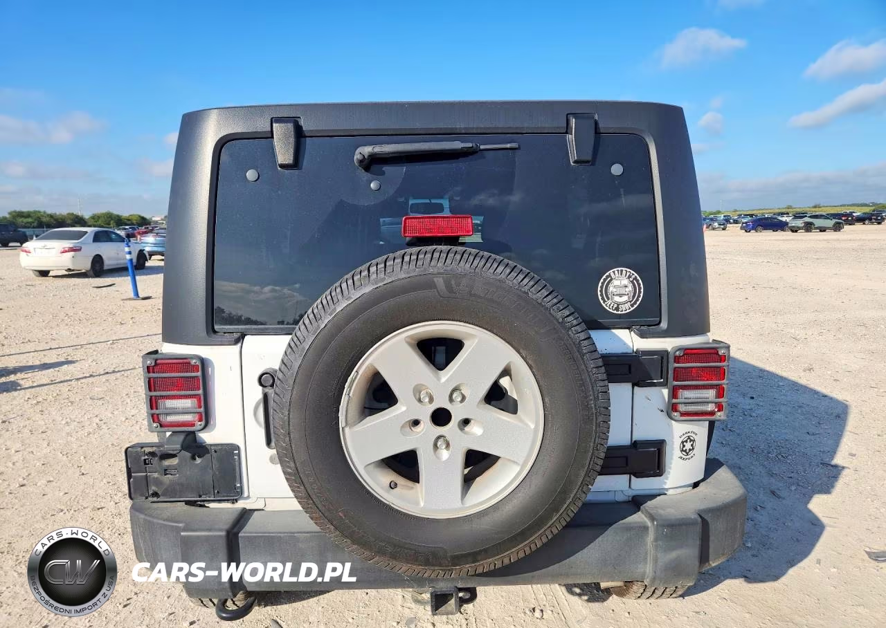 2017 Jeep Wrangler Unlimited Sport VIN:1C4BJWDG1HL510464 - 6