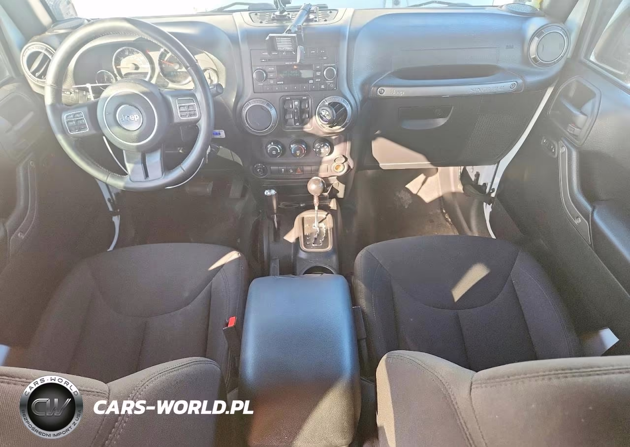 2017 Jeep Wrangler Unlimited Sport VIN:1C4BJWDG1HL510464 - 8
