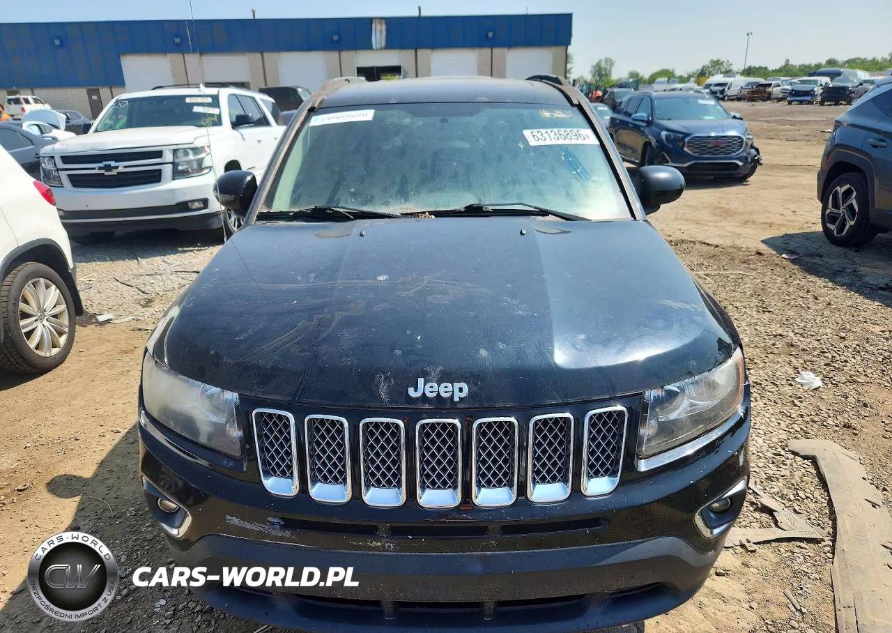 2014 Jeep Compass Latitude VIN:1C4NJCEA6ED887626 - 5