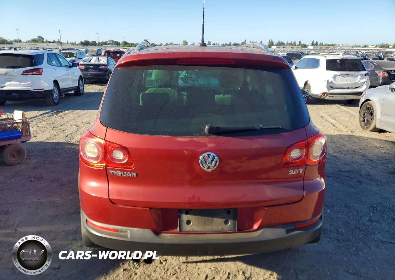 2010 Volkswagen Tiguan S VIN:WVGAV7AX4AW002306 - 6