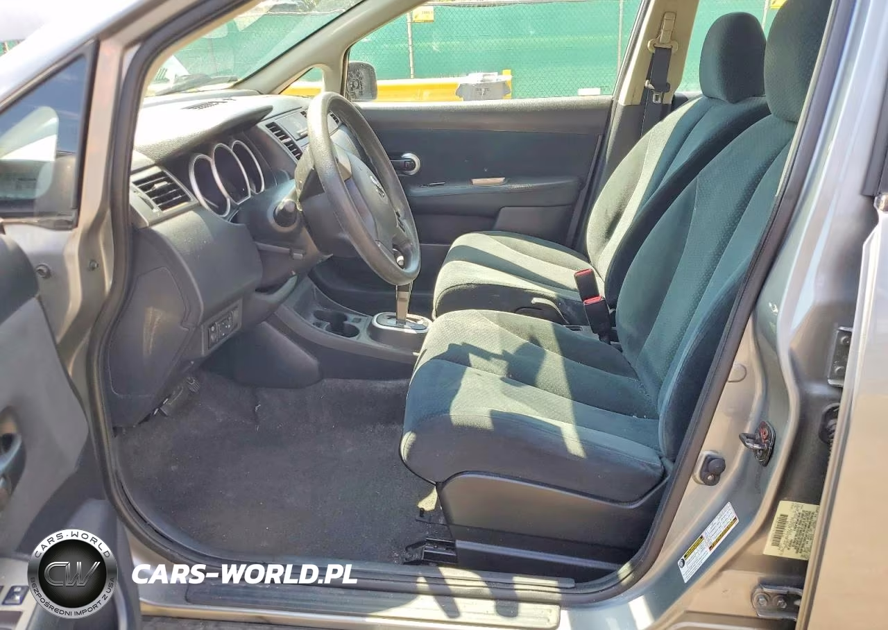 2010 Nissan Versa 1.8 S VIN:3N1BC1APXAL403914 - 7
