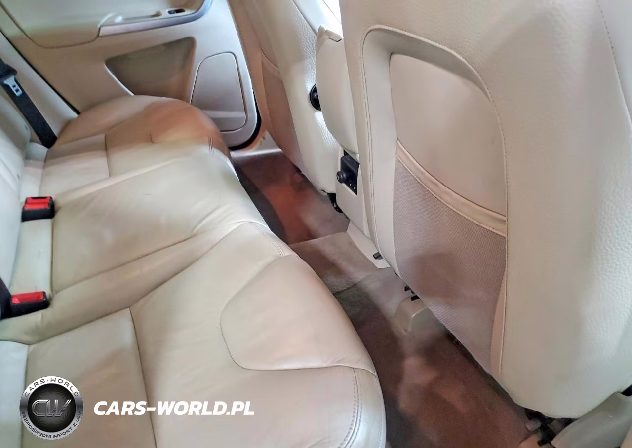 2010 Volvo Xc60 T6 VIN:YV4992DZ3A2121173 - 11