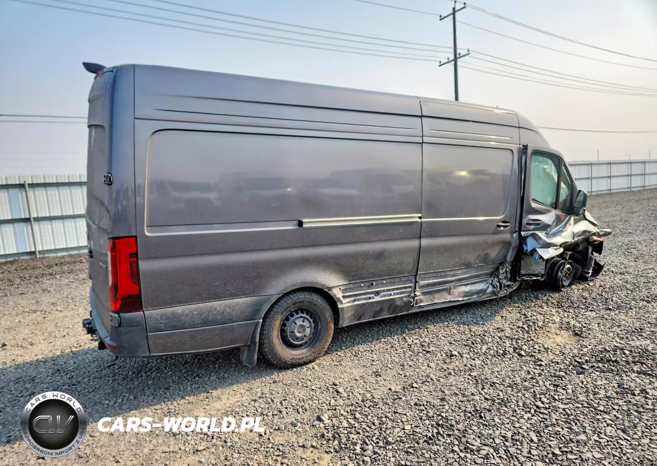 2024 Mercedes-Benz Sprinter 2500 Delivery Van VIN:W1Y4NCHY4RT185627 - 3