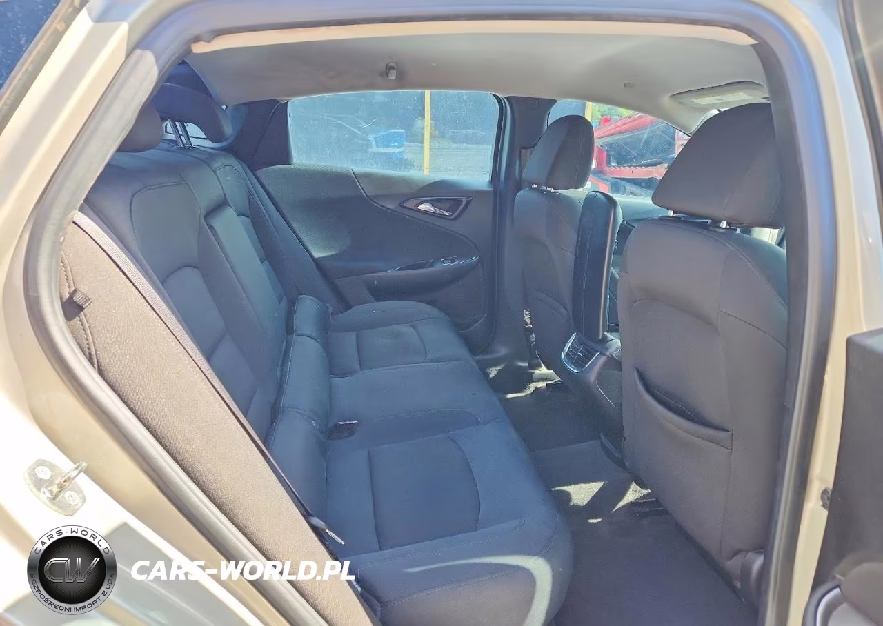 2016 Chevrolet Malibu Lt VIN:1G1ZE5ST9GF264802 - 10