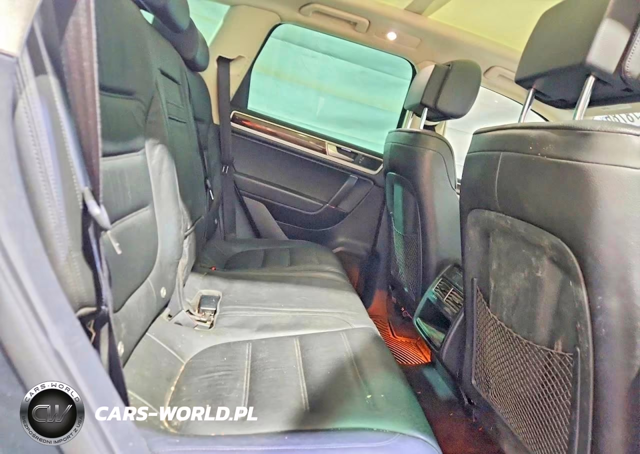 2016 Volkswagen Touareg Tdi VIN:WVGEP9BP0GD001972 - 11