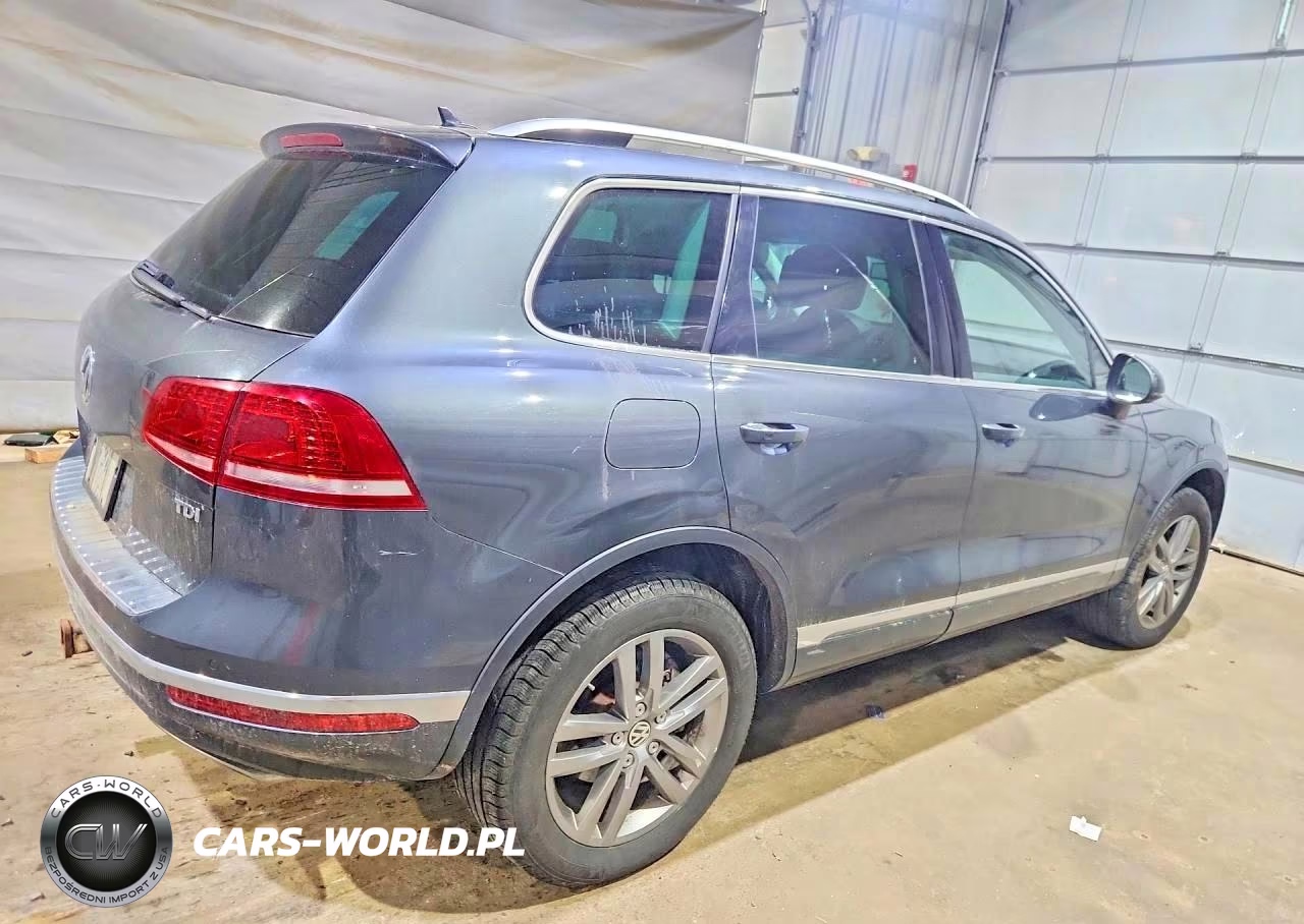 2016 Volkswagen Touareg Tdi VIN:WVGEP9BP0GD001972 - 3