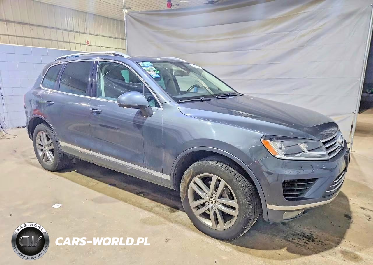 2016 Volkswagen Touareg Tdi VIN:WVGEP9BP0GD001972 - 4