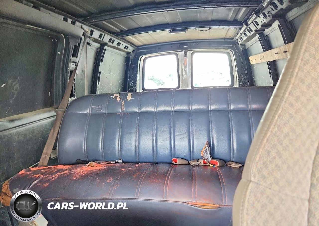 2003 Chevrolet Express G2500 VIN:1GCGG25U231218649 - 10