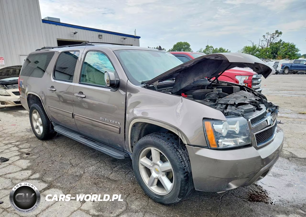 2013 Chevrolet Suburban K1500 Lt VIN:1GNSKJE74DR322888 - 4