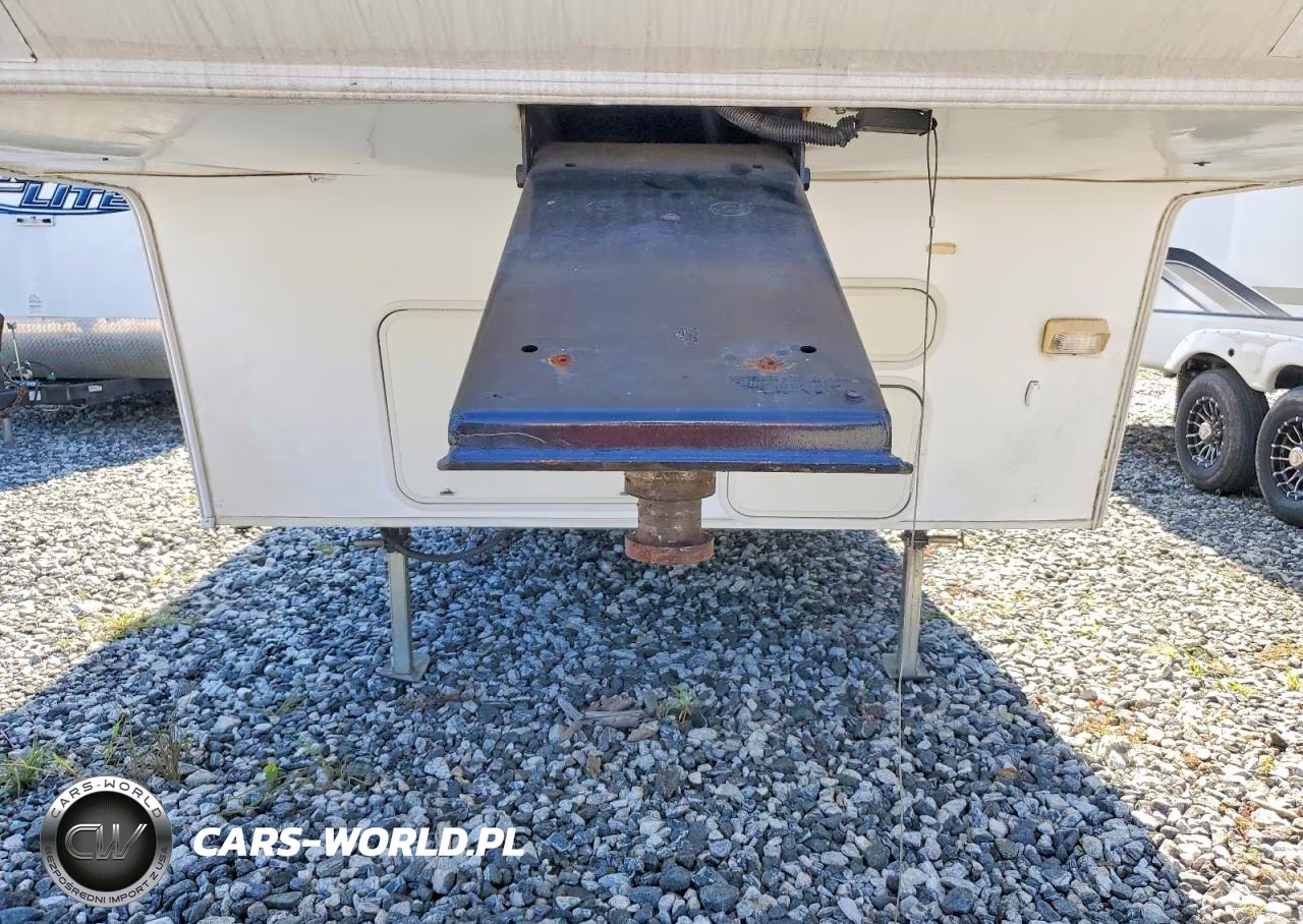 2007 Coachmen Chaparral Series VIN:1TC3B432873101165 - 7