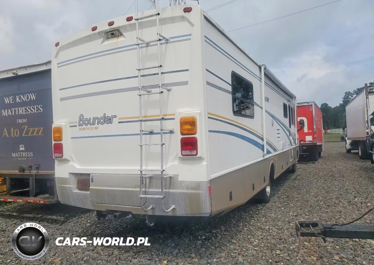 2004 Workhorse Custom Chassis Motorhome Chassis W22 VIN:5B4MP67G343379220 - 4