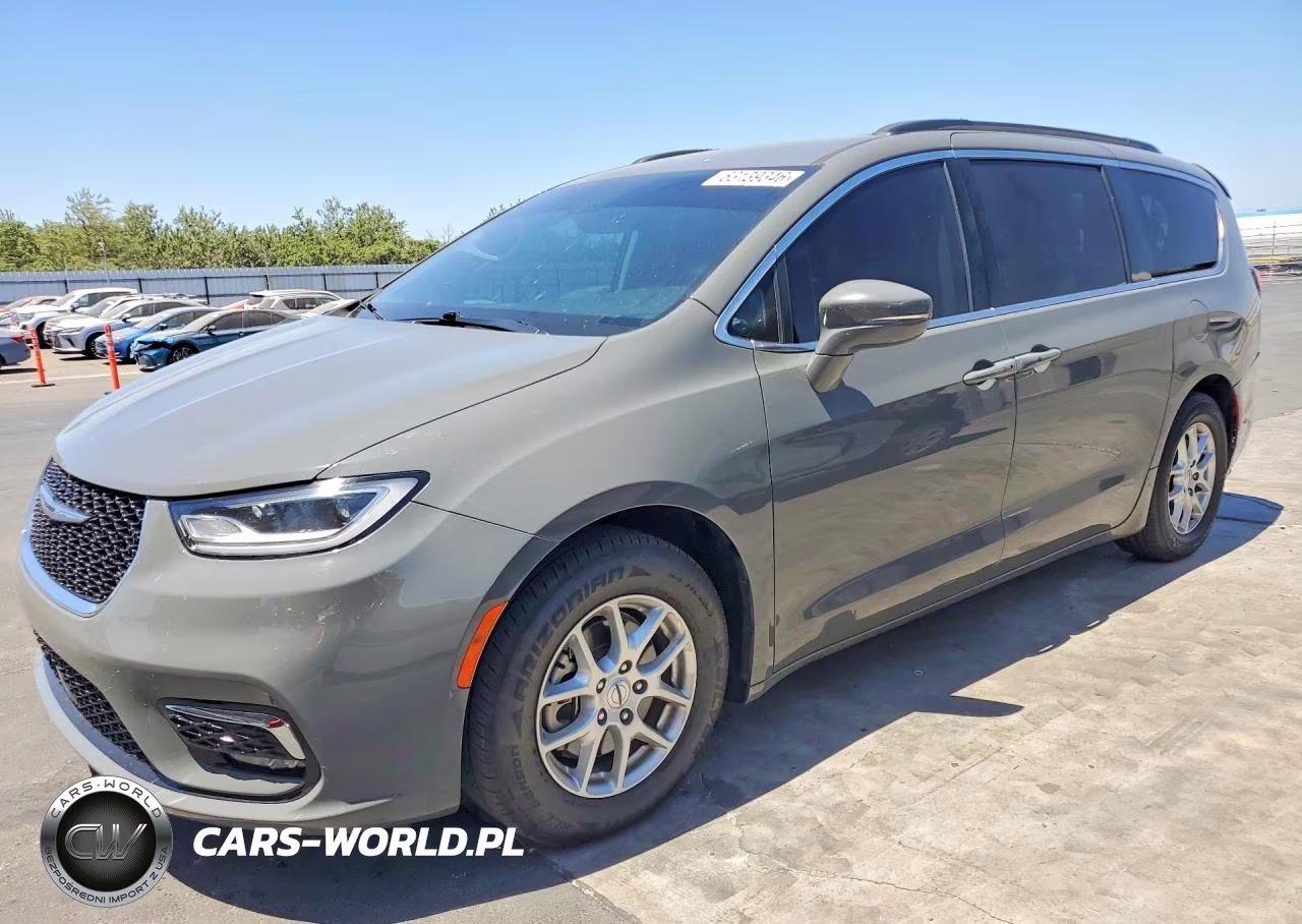 2022 Chrysler Pacifica Touring L VIN:2C4RC1BG5NR144817 - 1