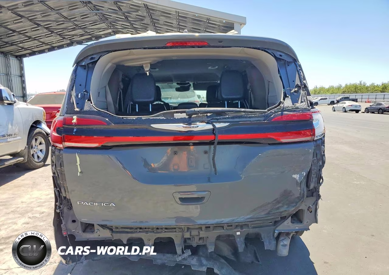 2022 Chrysler Pacifica Touring L VIN:2C4RC1BG5NR144817 - 6