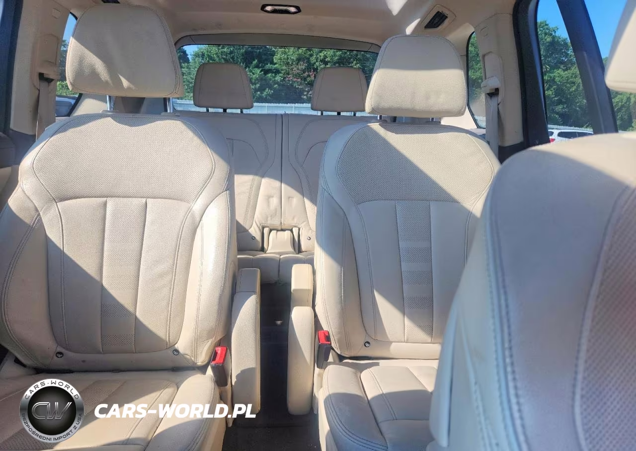 2019 BMW X7 xDrive40I VIN:5UXCW2C5XKLB44253 - 10