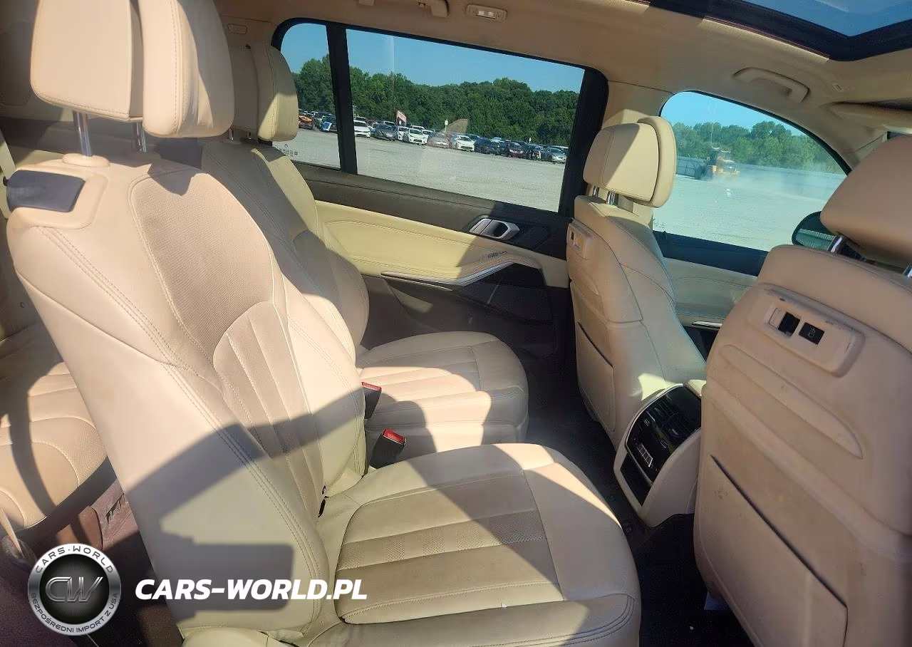 2019 BMW X7 xDrive40I VIN:5UXCW2C5XKLB44253 - 11
