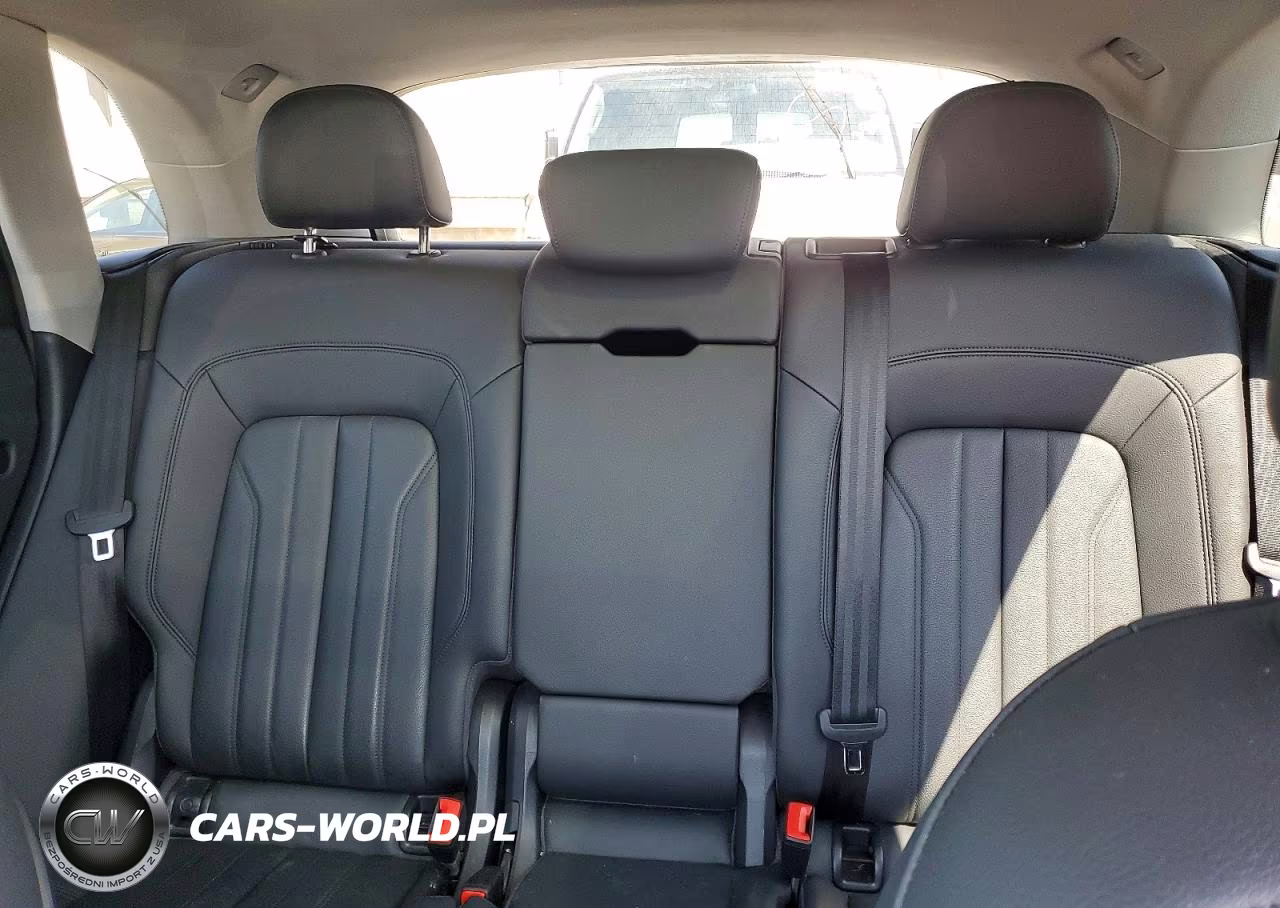2020 Audi Q5 Premium Plus VIN:WA1BNAFY3L2060001 - 10