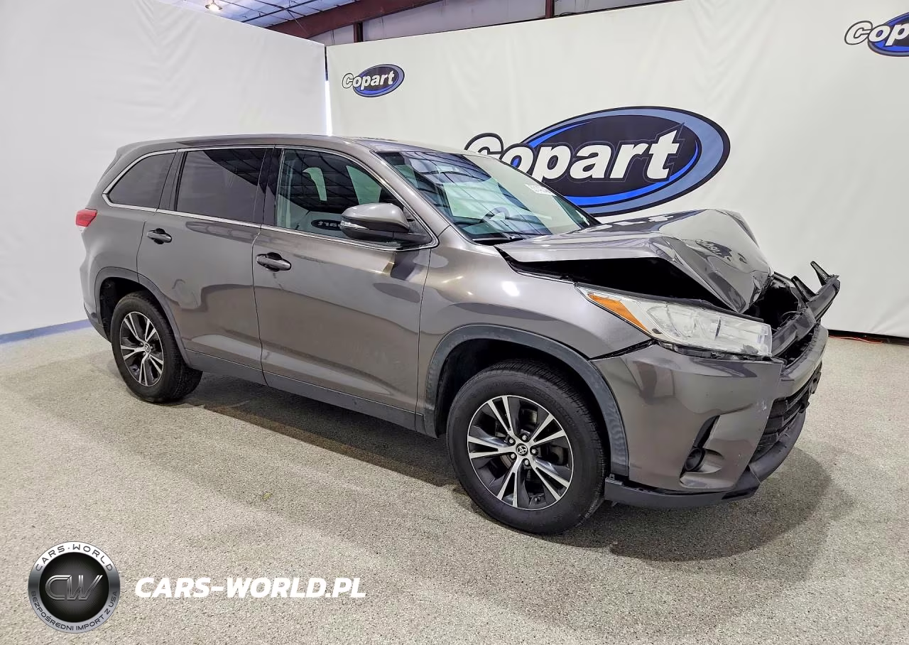 2019 Toyota Highlander Le VIN:5TDZZRFH3KS327376 - 4