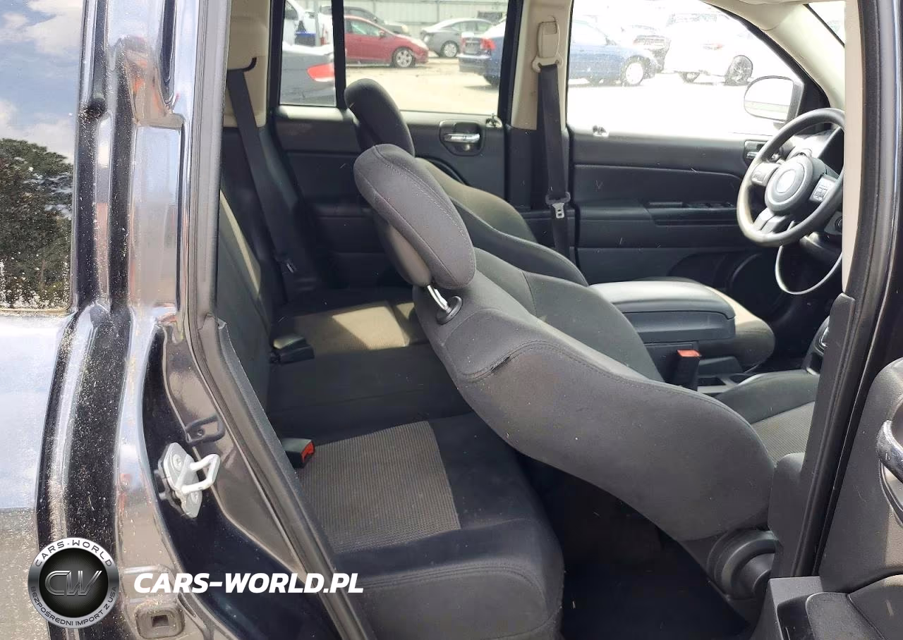 2014 Jeep Compass Sport VIN:1C4NJCBA0ED666124 - 11