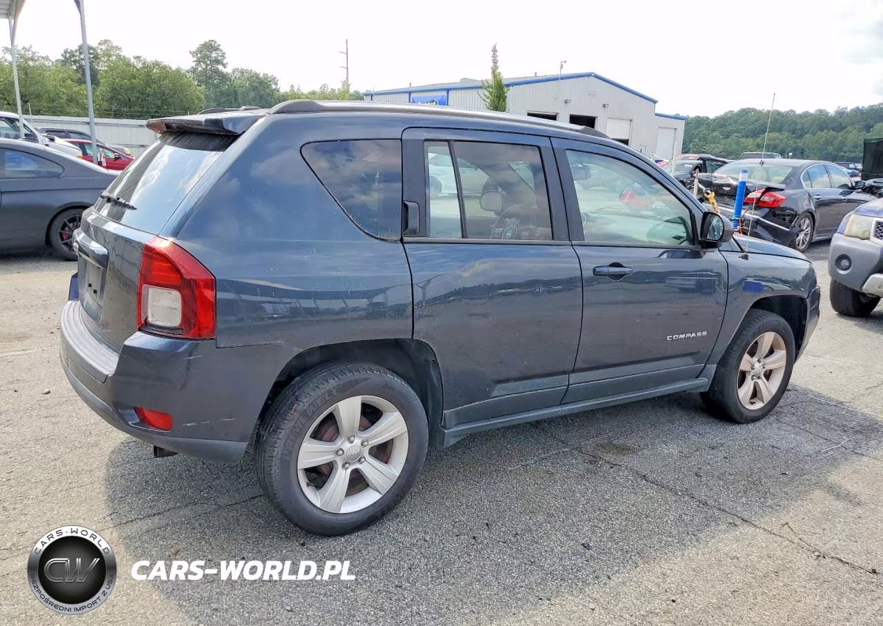 2014 Jeep Compass Sport VIN:1C4NJCBA0ED666124 - 3