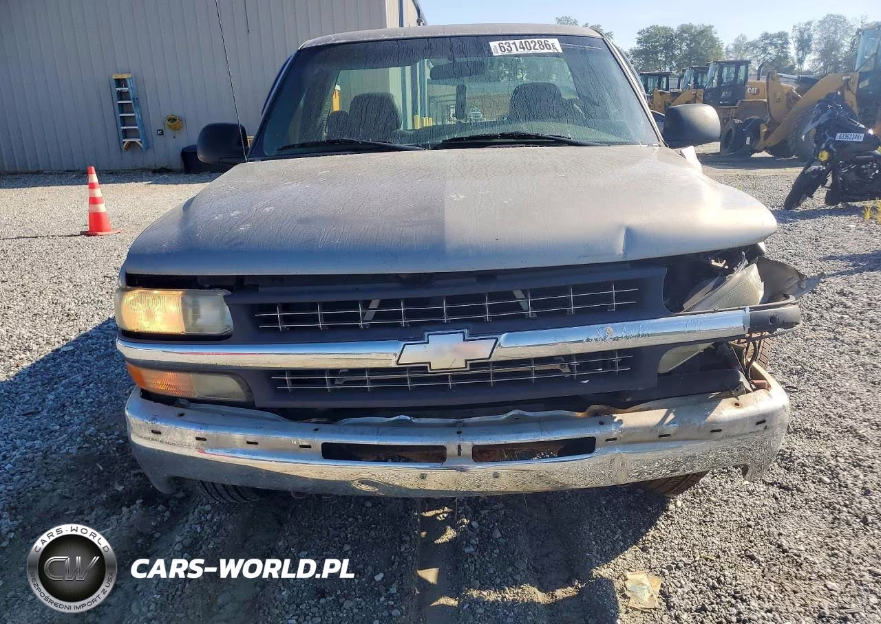 2000 Chevrolet Silverado C1500 VIN:1GCEC14W5YZ348563 - 5