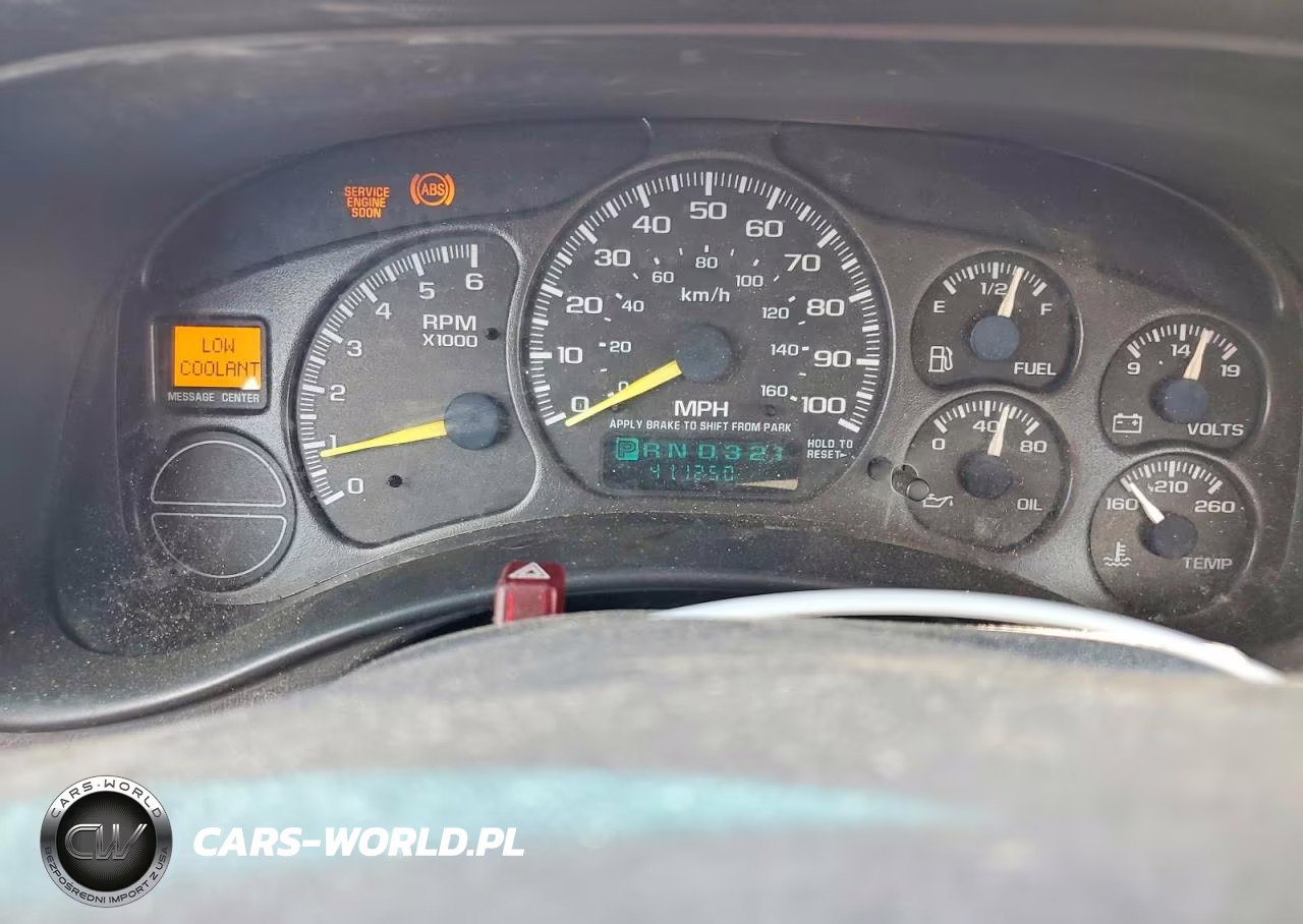 2000 Chevrolet Silverado C1500 VIN:1GCEC14W5YZ348563 - 9