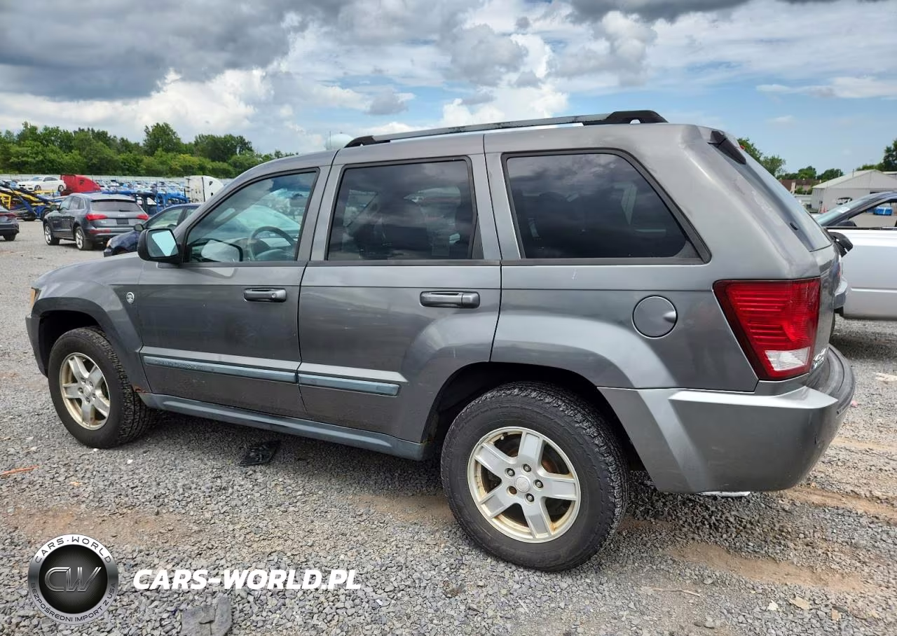 2007 Jeep Grand Cherokee Laredo VIN:1J8HR48N17C565889 - 2