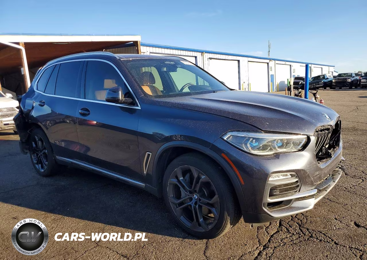 2019 BMW X5 xDrive50I VIN:5UXJU2C57KLB15208 - 4