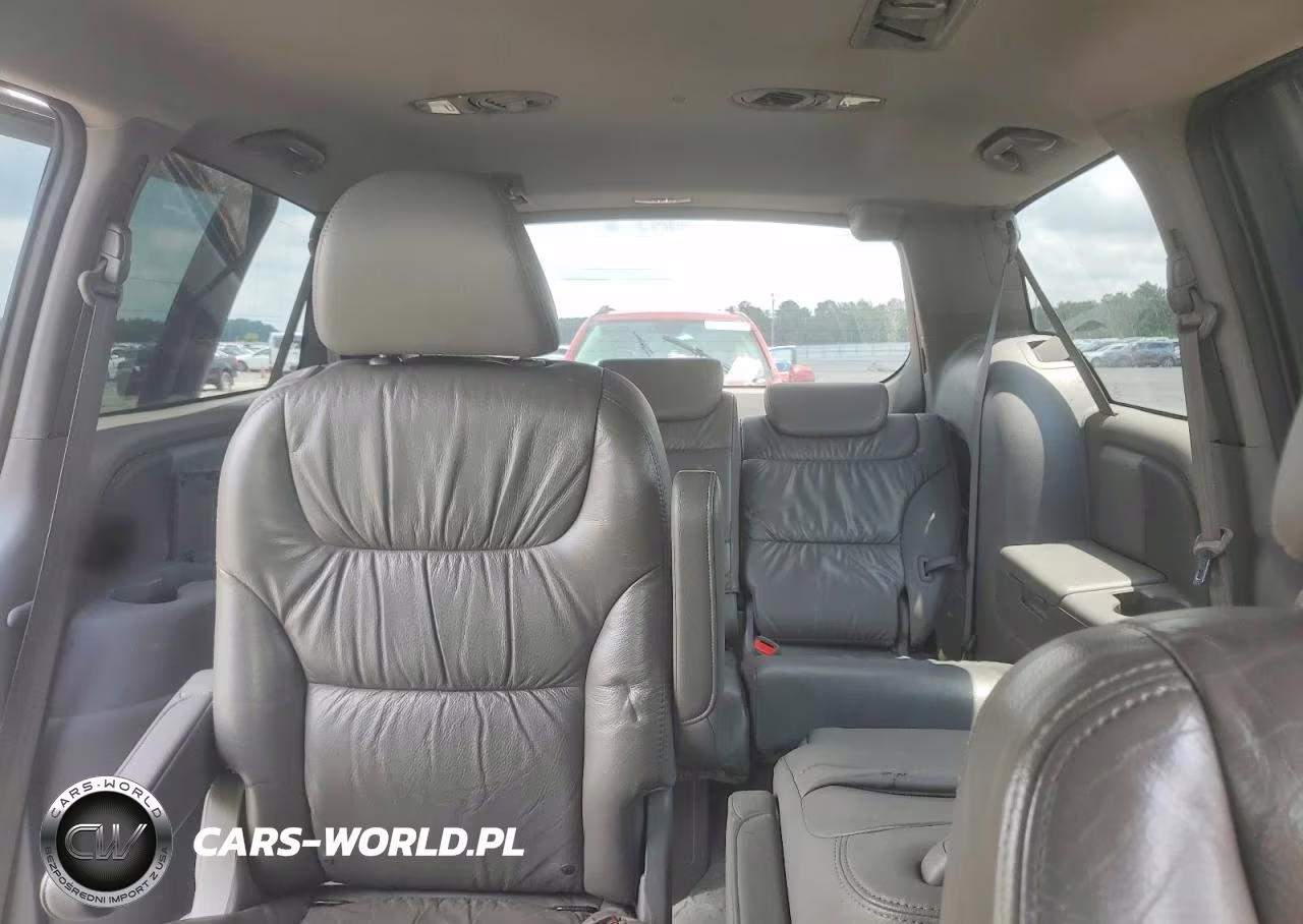 2010 Honda Odyssey Touring VIN:5FNRL3H90AB097027 - 10