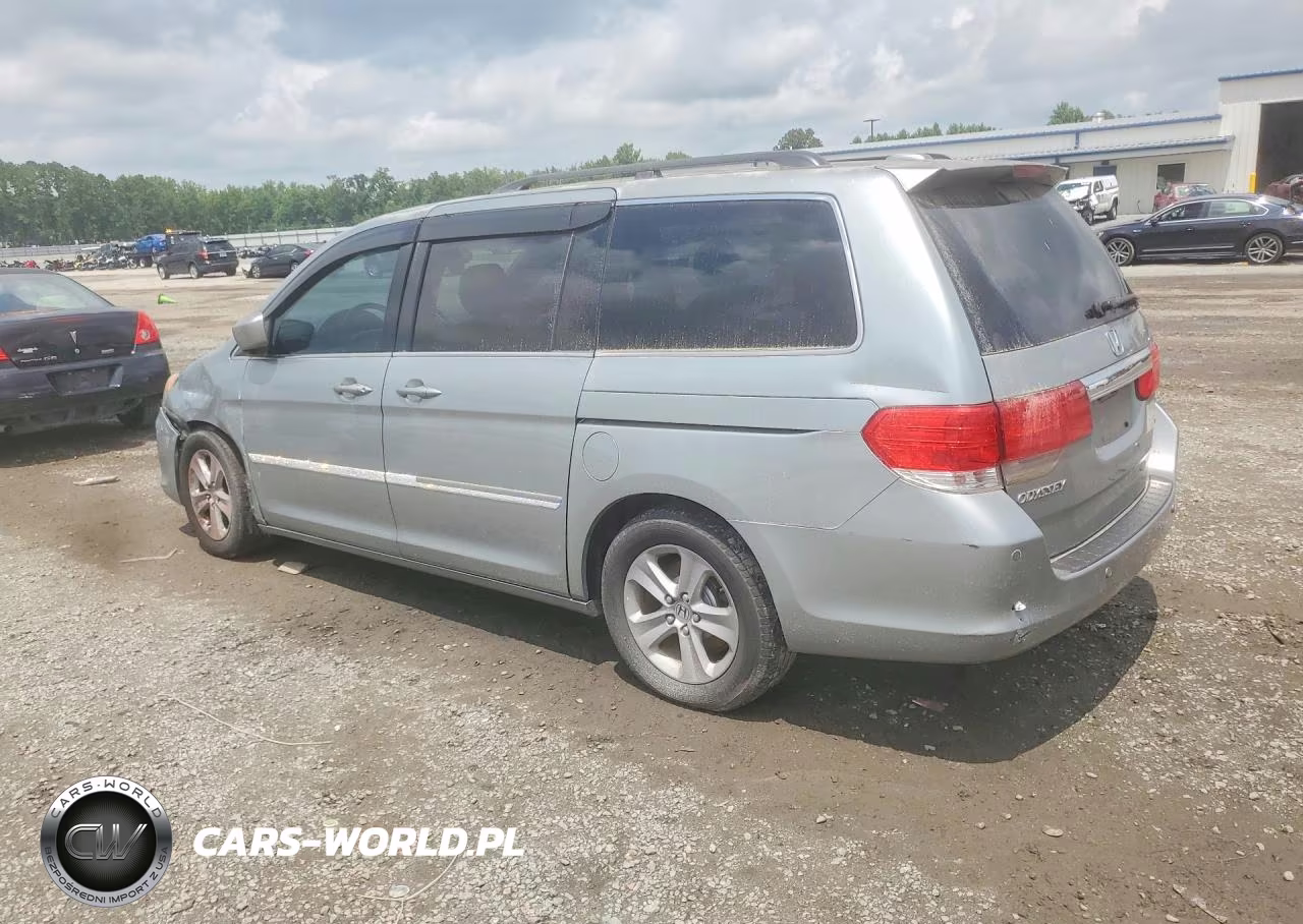 2010 Honda Odyssey Touring VIN:5FNRL3H90AB097027 - 2