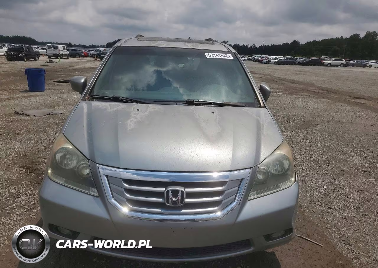 2010 Honda Odyssey Touring VIN:5FNRL3H90AB097027 - 5