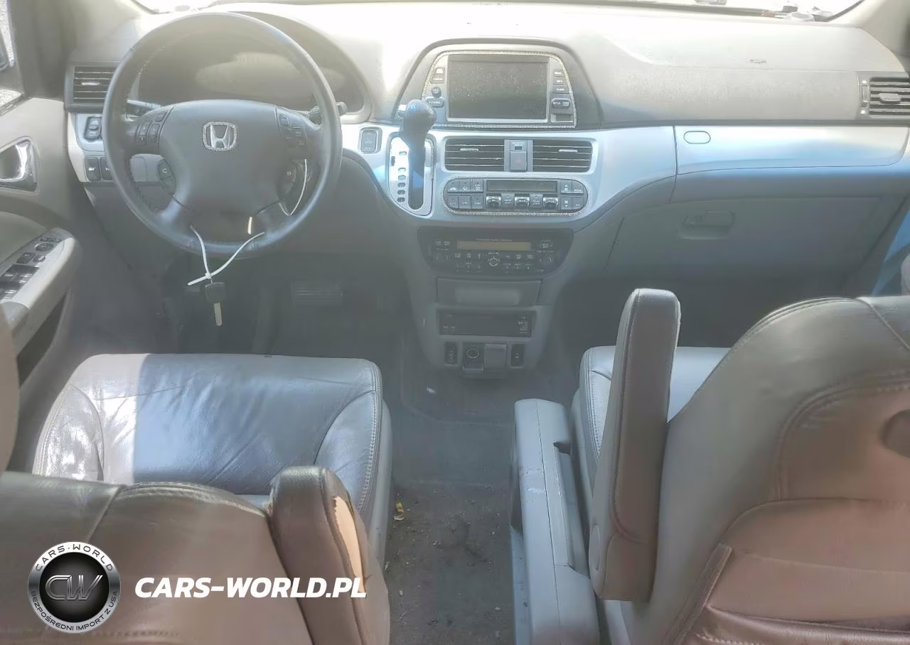 2010 Honda Odyssey Touring VIN:5FNRL3H90AB097027 - 8